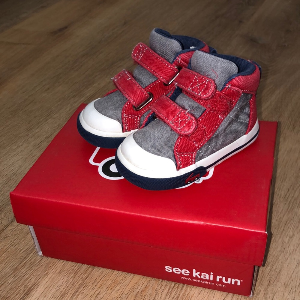 See Kai Run -Matt’s Gray Denim Shoes- Toddler Size 4